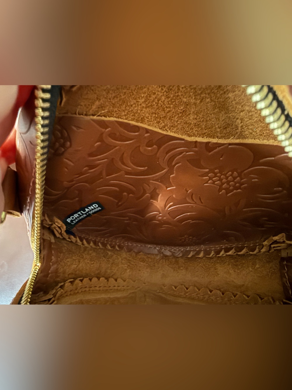 Portland Leather Goods Leather Meadow Floral Embossed Small Circle Crossbody - Picture 8 of 8